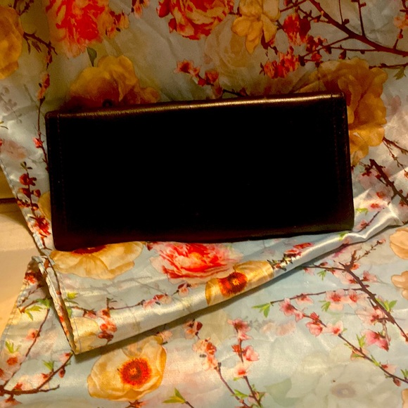 Elegant black Prada lamb skin leather wallet - Picture 2 of 11